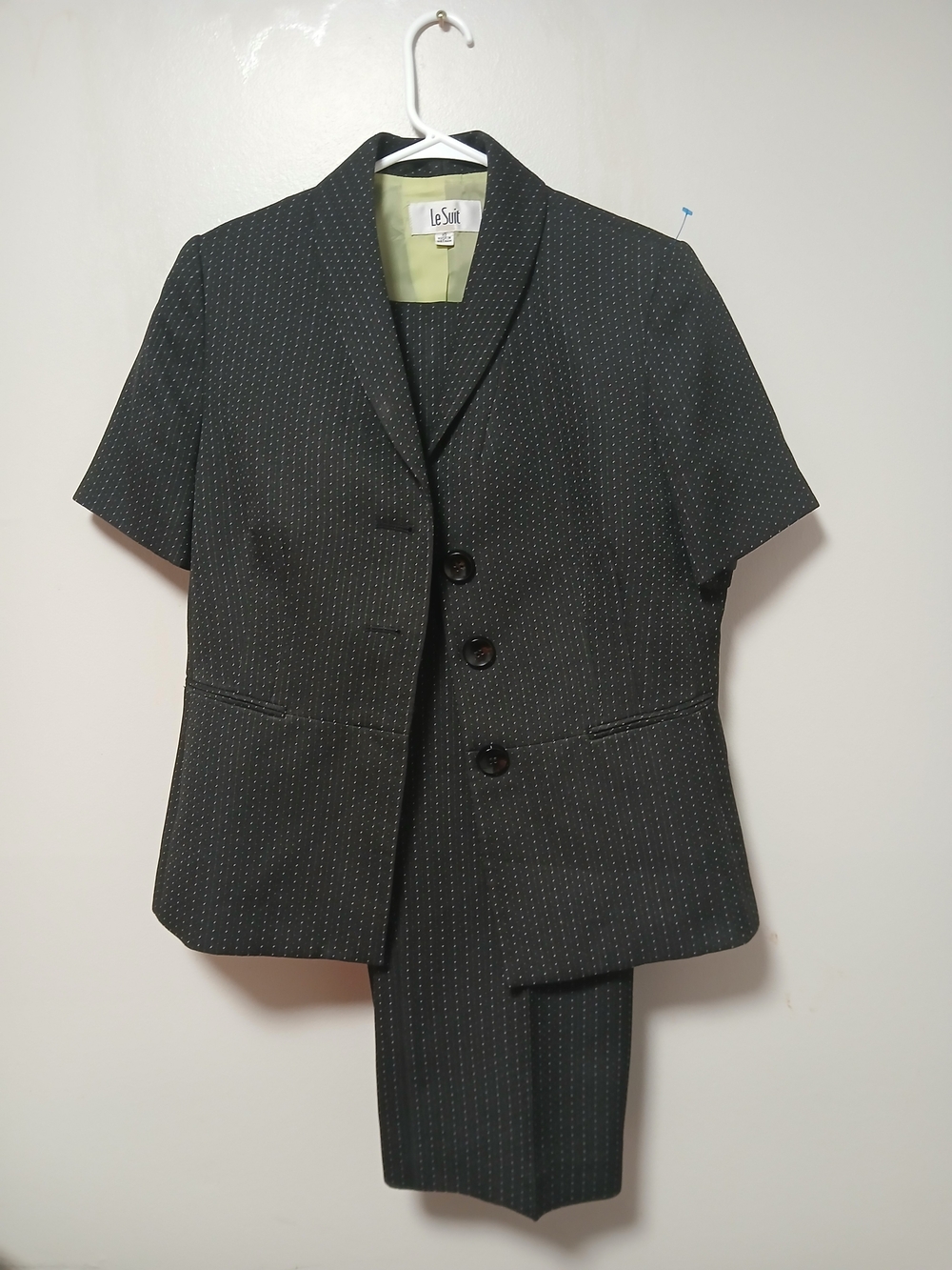 Le Suit Women's Short-Sleeve Pinstripe Blazer in Dark Charcoal